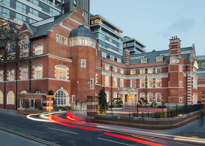 Hotel The Lalit London